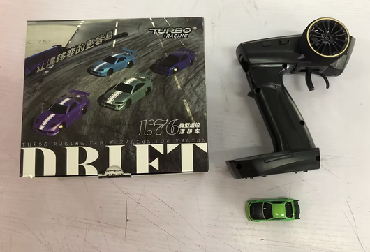 Auto de Carreras RC Turbo Racing 1vs76 C64 con Giroscopio y Control Proporcional Total - Image 11
