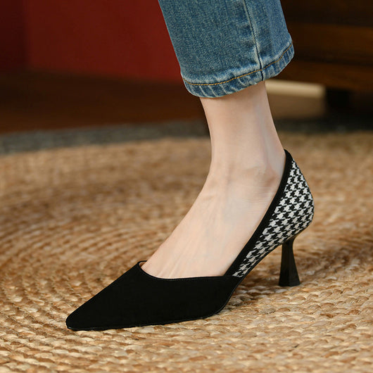 Zapato Francés de Tacón Bajo y Punta Cerrada - Image 3