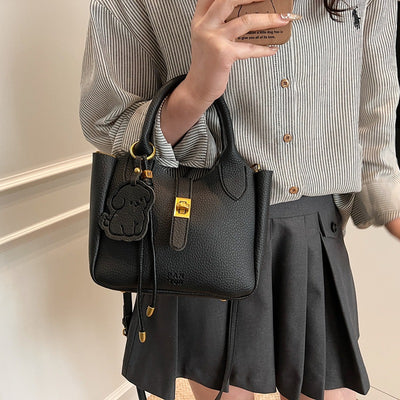 Bolsa Mensajera de Moda Estilo Bucket - Portátil y Versátil - Image 31