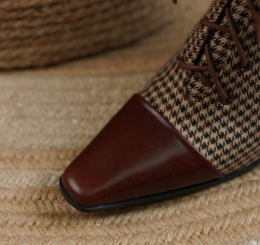Botas Martin Retro Francesas con Cordones y Detalles de Encaje - Image 10