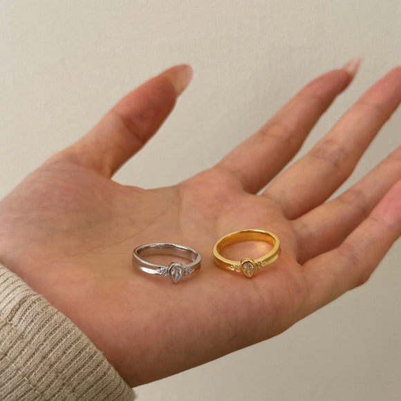 Anillo Retro de Mujer en Metal con Forma de Pera y Acabado Cepillado