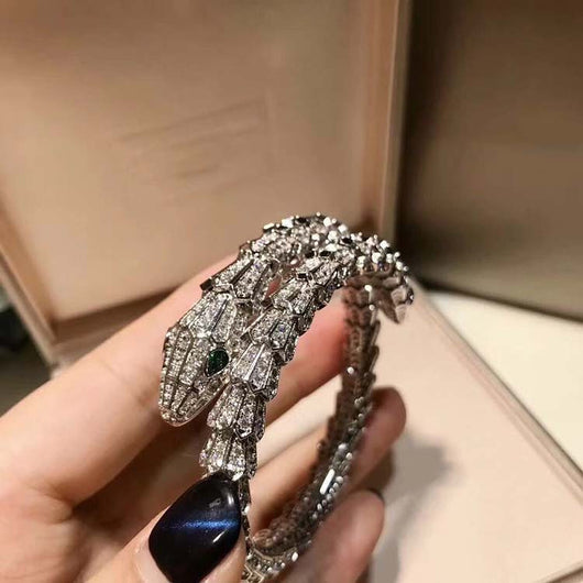 Conjunto de Pulsera y Anillo con Diamantes Micro Incrustados en Oro Laminado - Image 13