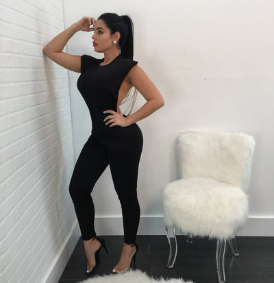 Jumpsuit Elegante para Mujer con Cadena de Perlas - Image 15