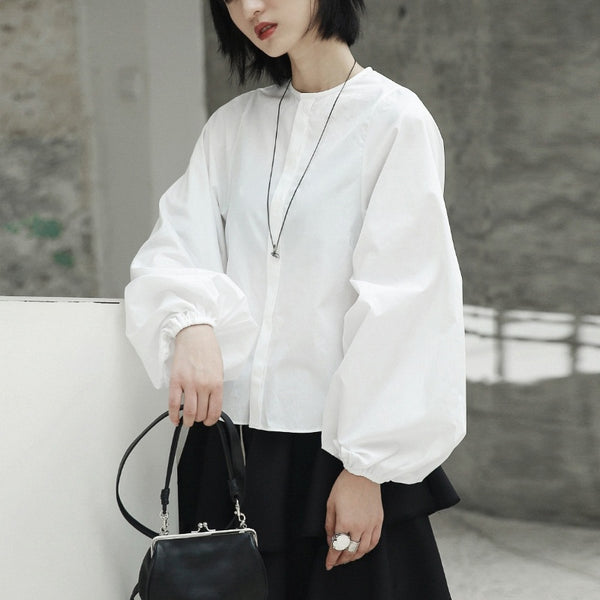Blusa Blanca con Cuello de Pie y Mangas Globo - Primavera y Otoño