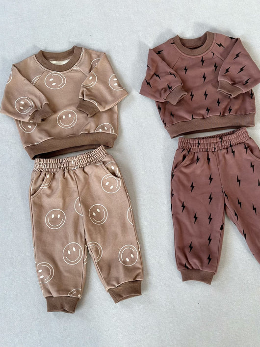 Conjunto de Sudadera Infantil Estilo Nórdico con Estampado - Image 9