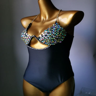 Traje de Baño Enterizo Confeccionado a Mano con Detalles Perforados - Image 3