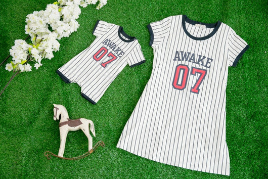 Vestidos de Maternidad y Coordinados Mamá-Bebé para Verano - Image 12