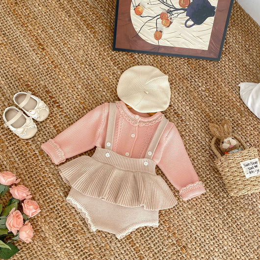 Conjunto de Dos Piezas para Bebé Niña - Cardigan Bicolor con Falda Pantalón Suspensores - Image 16