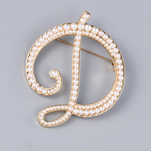 Broche Personalizado con Iniciales en Perlas - Alfiler Elegante para Mujer - Image 18
