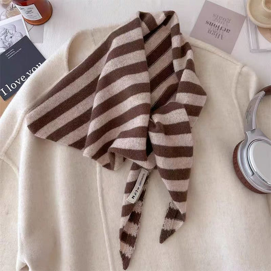 Pañuelo Triangular para Mujer: Versátil, Cálido y Elegante - Image 9
