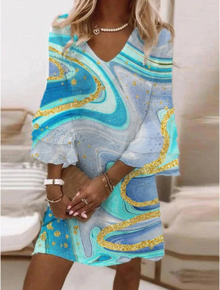 Vestido V-Neck con Volantes y Estampado de Mármol Dorado - Image 8