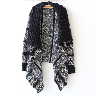 Cardigan Chal de Punto con Patrón Geométrico Irregular y Cadena Decorativa