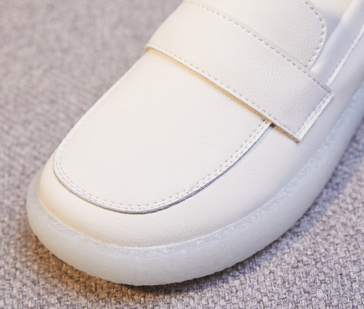Zapatos Blancos de Cuero Británico con Suela Flexible - Estilo Versátil - Image 12