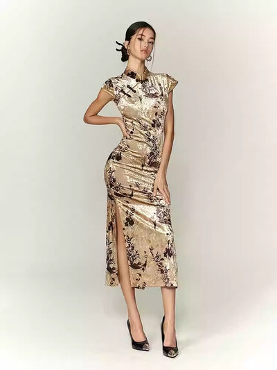 Vestido Cheongsam de Terciopelo Elegante con Movimiento Fluido - Image 3