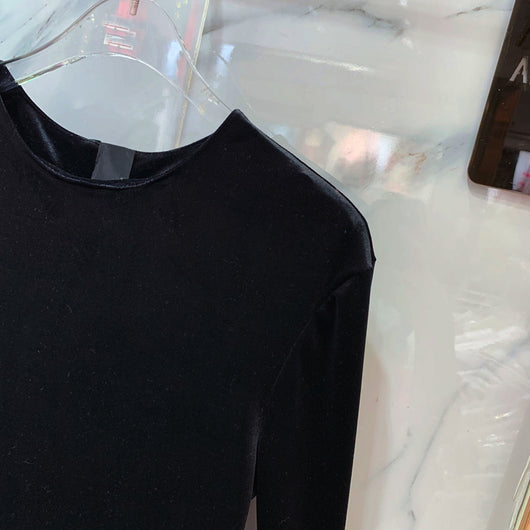 Playera Retro de Terciopelo con Hombreras y Cuello Burbuja para Mujer - Image 9