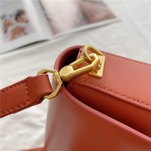 Bolso Bandolera de Cuero con Cierre Diamond Lock - Image 12