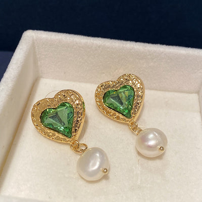 Aretes de Perla Barroca Corazón Verde Dorado con Cristal - Image 7