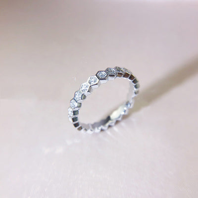 Anillo de Plata con Diseño Colmena para Mujer - Image 4