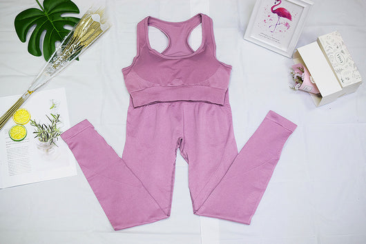 Conjunto de Yoga sin Costuras con Levantamiento de Glúteos - Image 45