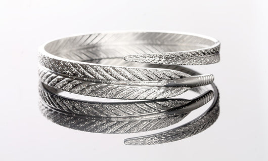 Pulsera Ajustable Pluma de Ángel - Image 12
