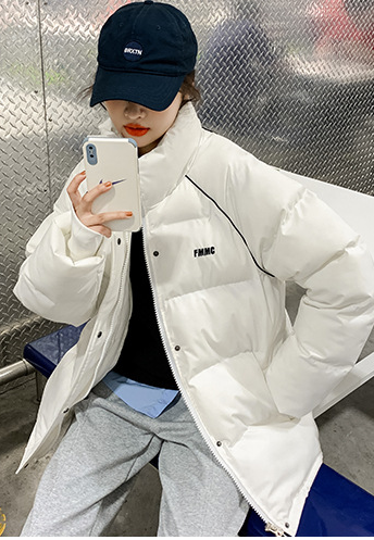 Abrigo Acolchado Corto Estilo Hong Kong para Invierno - Image 13