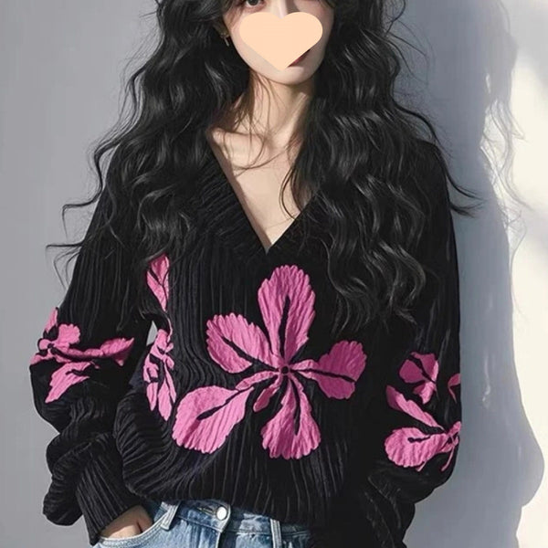 Blusa Estampada Floral Negra Ajustada y Favorecedora