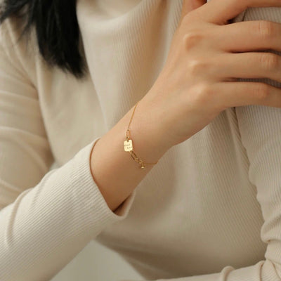 Conjunto de Collar y Pulsera Cuadrados en Oro 18K para Mujer - Image 9