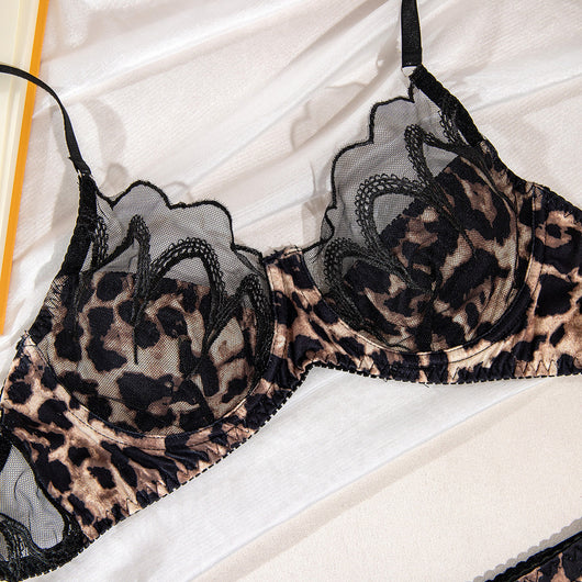 Leopard print bra and thong set with black lace trim, featuring an underwire bra and matching thong. - Image 11
