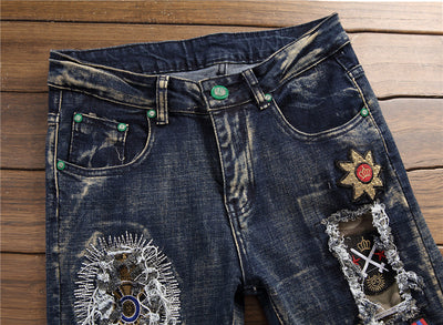 Jeans Retro con Bordados y Roturas Desgarradas - Image 5