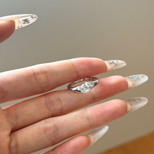 Anillo de Estilo Chino Brillante con Detalles Ornamentales para Mujer - Image 8