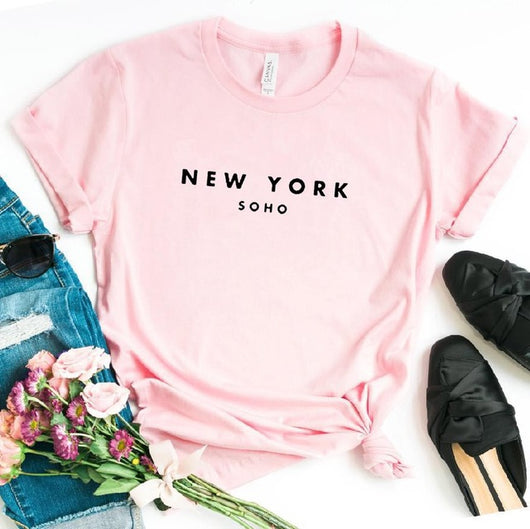 Playera Básica con Estampado de Letras - Diseño Minimalista