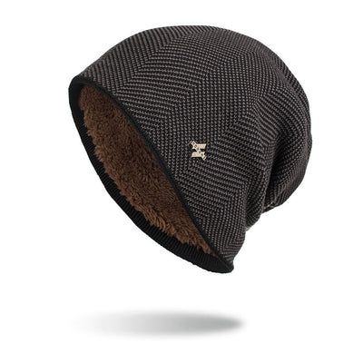 Gorro de Lana Tejido con Etiqueta Iron Label - Calidez y Estilo - Image 12