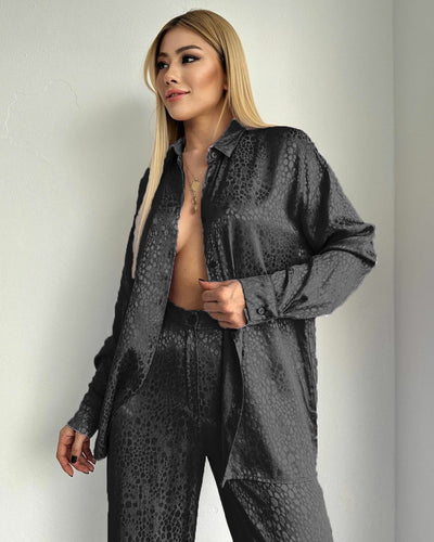Conjunto de Dos Piezas Mujer con Camisa Estampado Leopardo y Pantalón - Image 19