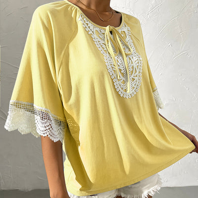 Blusa Étnica con Cuello de Encaje y Manga Corta Suelta - Image 8