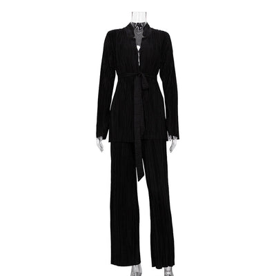 Traje de Dos Piezas con Camisa de Cordones y Pantalón Plisado - Image 6