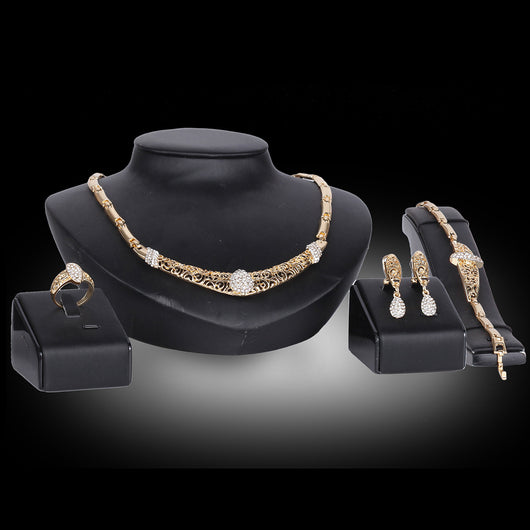 Conjunto de Joyería de Cristal: Collar y Aretes (4 Piezas)