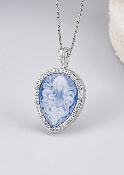 Elegante Colgante Camafeo en Plata con Diseño de Gota - Image 6