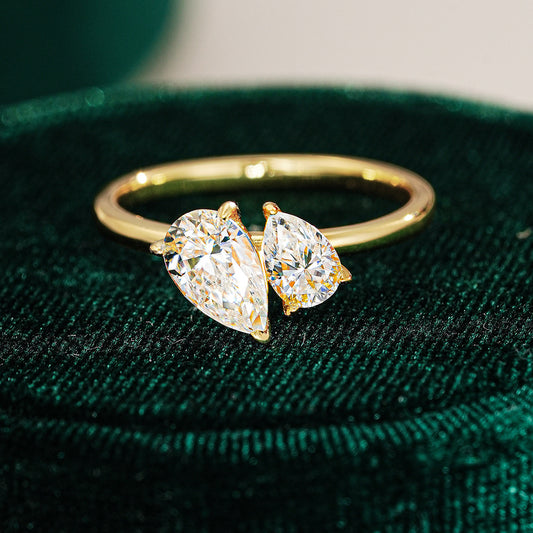 Anillo de Plata 925 con Moissanita Cuadrada y Diseño Exagerado