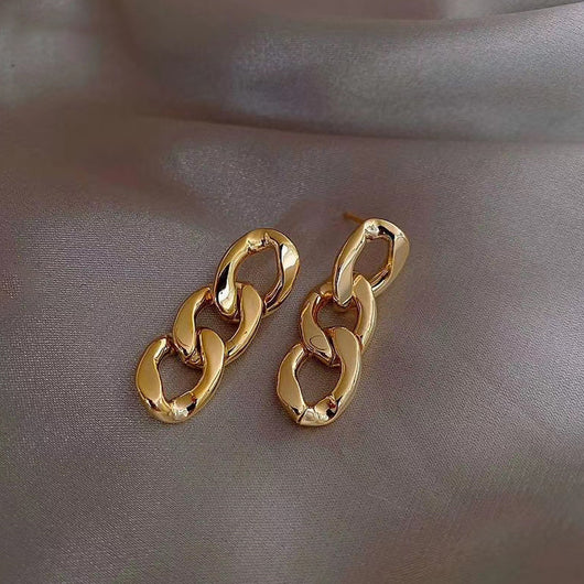 Aretes Geométricos Retorcidos en Metal Versátil - Image 7