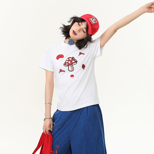 Camiseta Cuello Redondo Manga Corta con Bordado de Hongos para Mujer