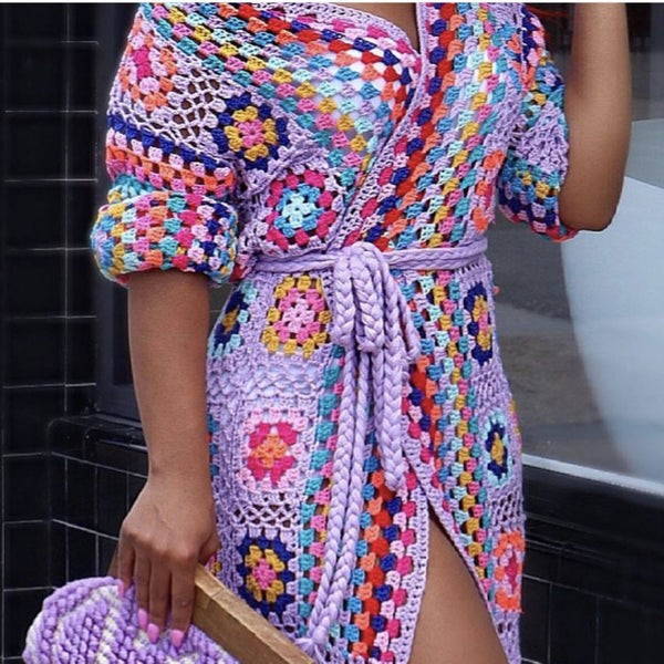 Cardigan Tejido a Mano con Flecos y Diseño Asimétrico Multicolor