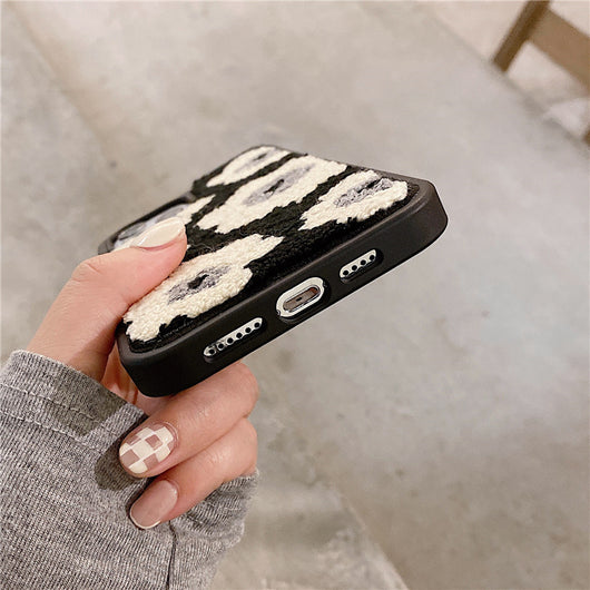 Funda Floral Suave para Celular - Diseño Creativo y Adorable - Image 6