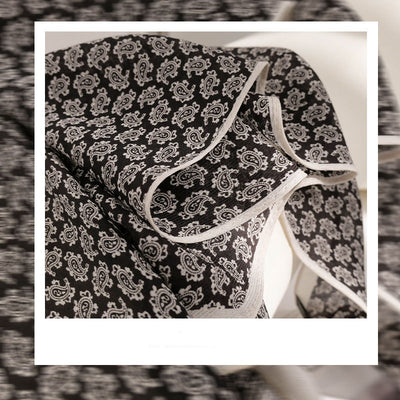Pañuelo de Seda Mulberry Suave y Elegante para Mujer - Accesorio de Moda Versátil - Image 3