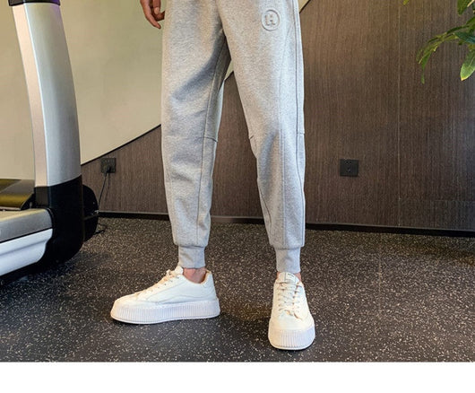 Pantalones Deportivos Versátiles para Hombre en Colores Sólidos - Image 11