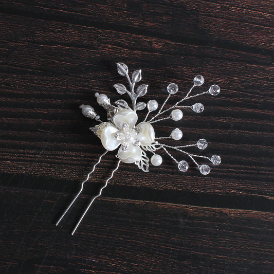 Tocado Nupcial Coreano con Perlas, Flores y Hojas - Image 2