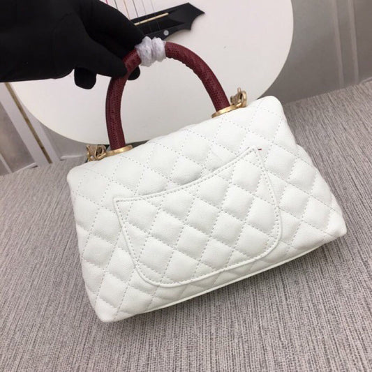 Bolso Bandolera de Cuero Caviar con Patrón de Cadena Diamante
