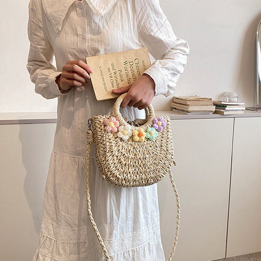 Bolsa Tejida de Paja Estilo Mori con Flores - Bolso de Mano Artesanal