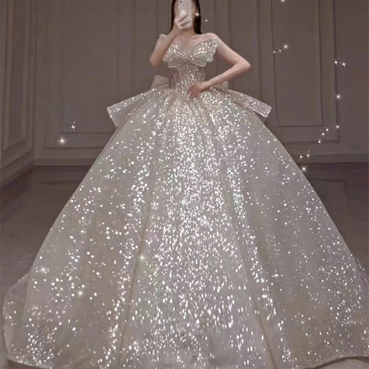 Vestido de Novia Retro con Hombro Descubierto y Cola Larga de Lujo