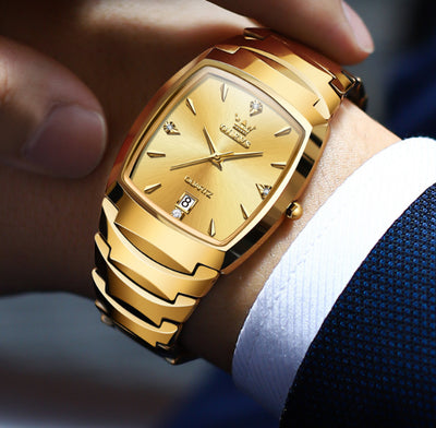 Reloj de Hombre en Acero Tungsteno con Cuarzo y Detalles en Oro - Image 10