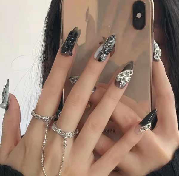 Uñas Postizas Dark Skull Rabbit